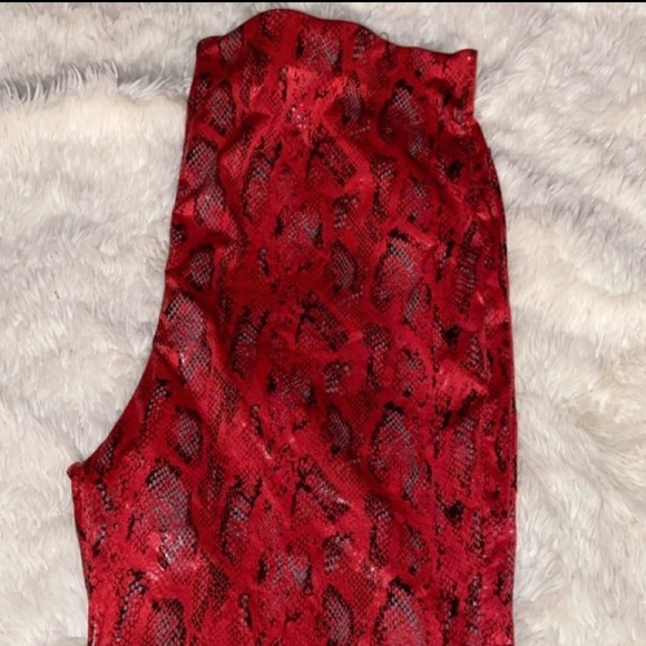 Fashion Nova Pants - Plus size Snakeskin Leggings